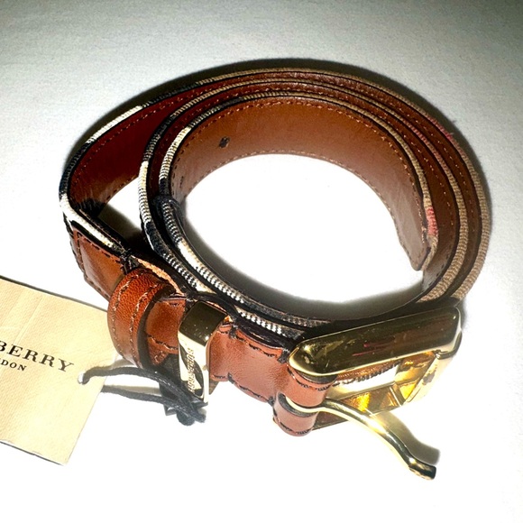 Burberry 28” belt never used tagged on - Picture 7 of 7
